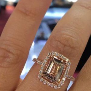 Women's fashion ring in color Champagne size 10